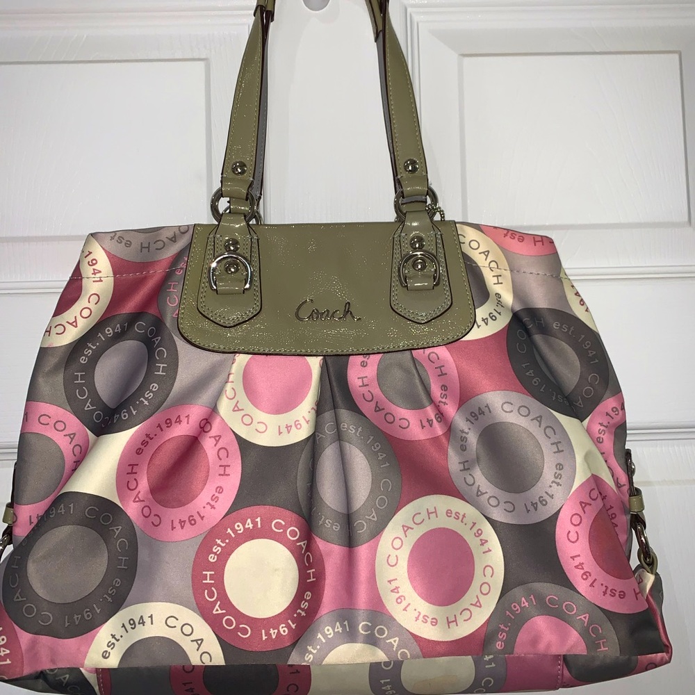 Authentic Coach purse👛